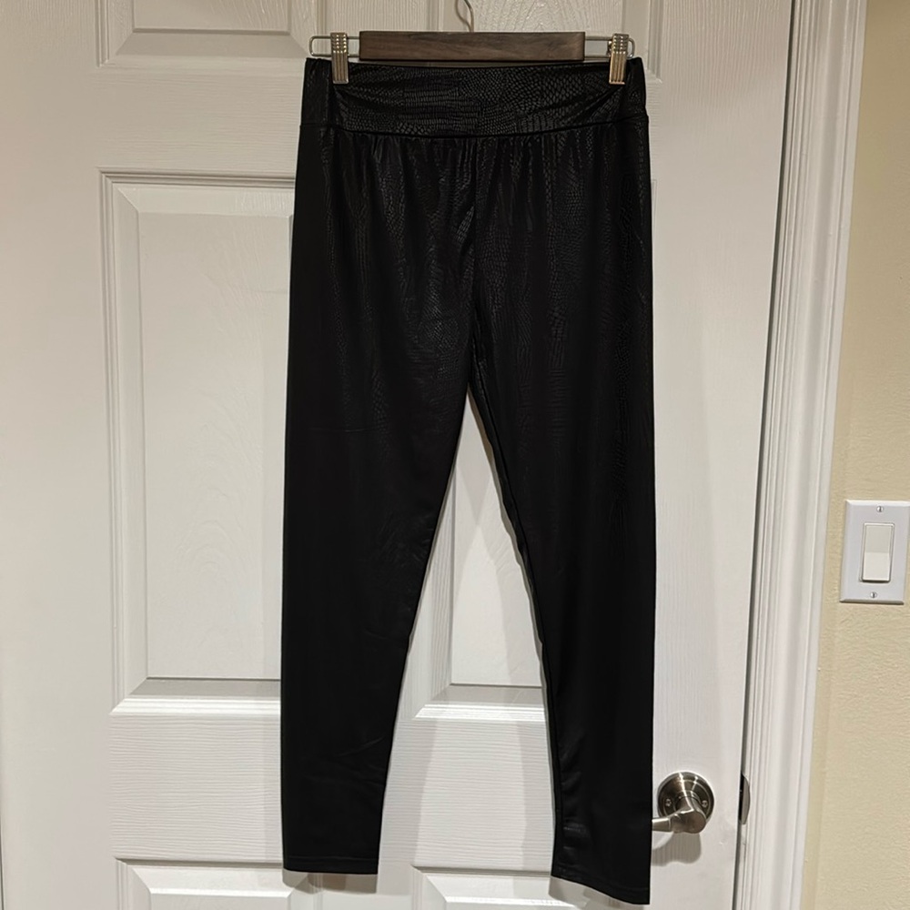 Snakeskin leather-look leggings